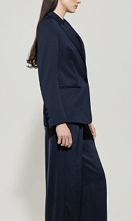 Пиджак с одной пуговицей