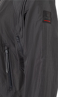 Легкая куртка