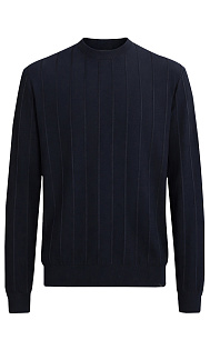 Пуловер из шерсти