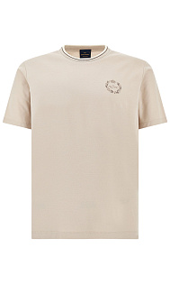 Футболка с вышивкой