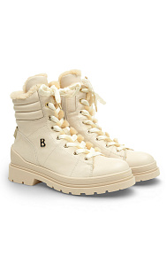 Ботинки из кожи