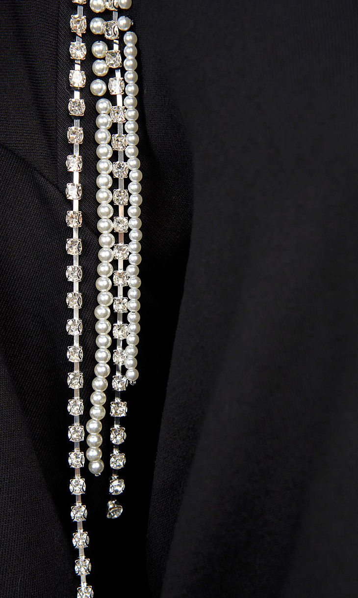 TWINSET: Толстовка со стразами