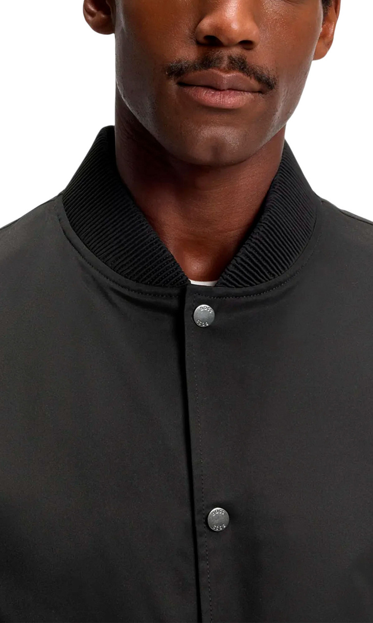 HUGO BOSS: Куртка-бомбер