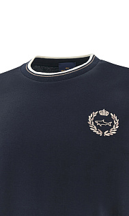 Футболка с вышивкой