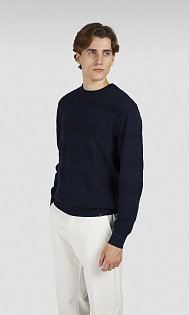 Пуловер из шерсти