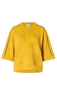 Толстовка с вышивкой