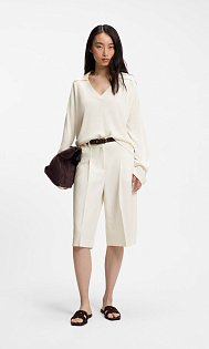 Пуловер с воротником