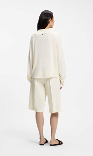 Пуловер с воротником