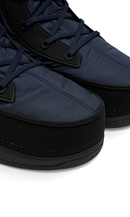 Мунбуты на шнуровке