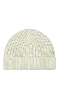 Шапка из шерсти