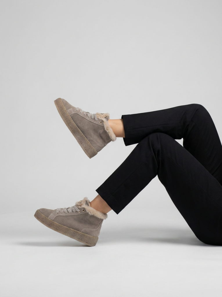magnific_fashion-catalog-lookbook-_jU43SQfLD0.png