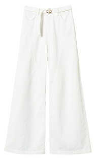 Широкие джинсы