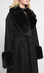 TWINSET: Пальто с искусственным мехом