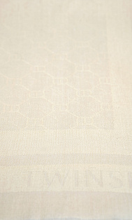 Палантин с монограммой