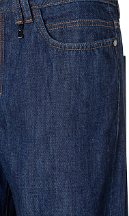 Широкие джинсы