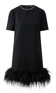 Платье с перьями