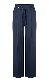 Брюки с защипами