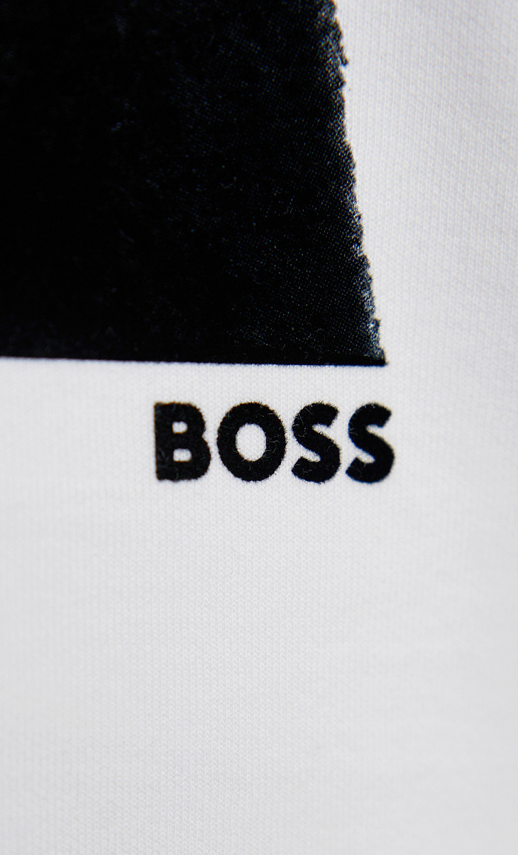 HUGO BOSS: Футболка с принтом
