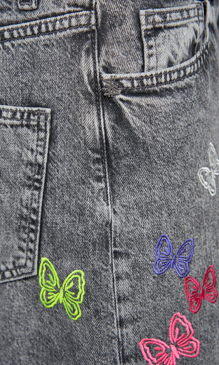 TWINSET: Джинсы с вышивкой