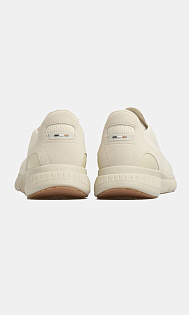 Кроссовки из трикотажа