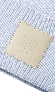 Шапка из шерсти