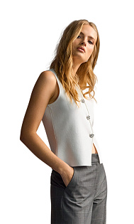 Трикотажный жилет