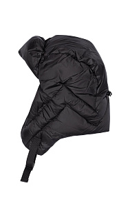 Стеганая шапка