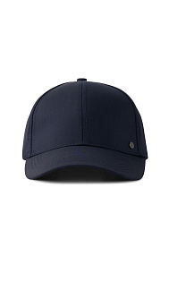 Кепка с логотипом