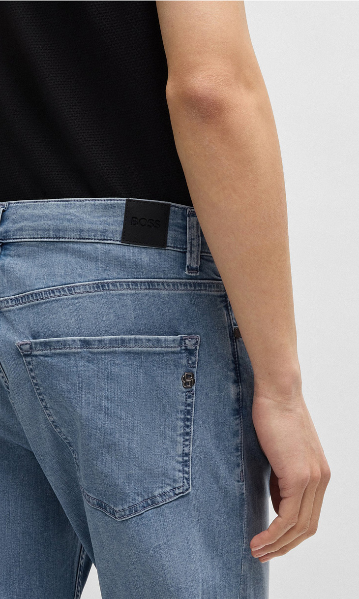 HUGO BOSS: Прямые джинсы