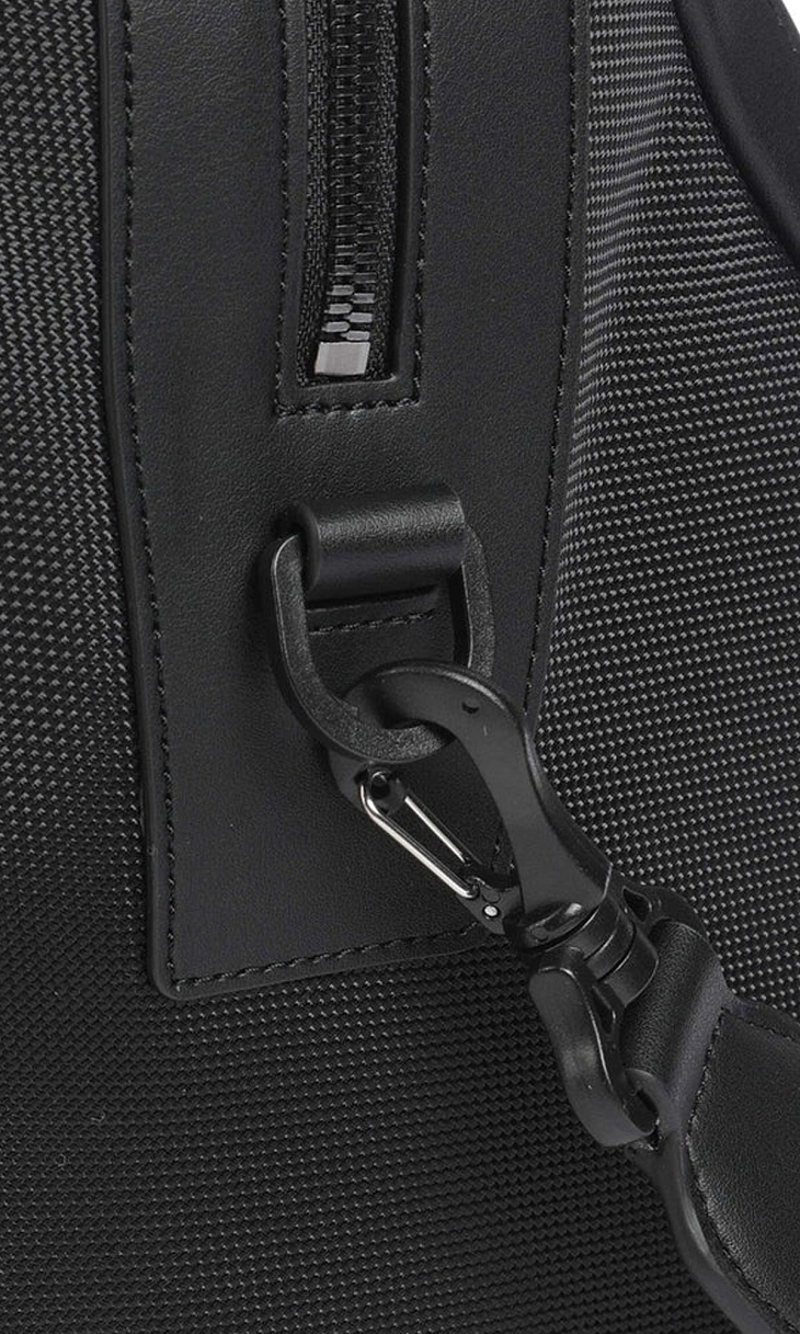 HUGO BOSS: Спортивная сумка