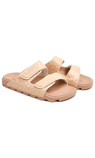 Шлепанцы с логотипом