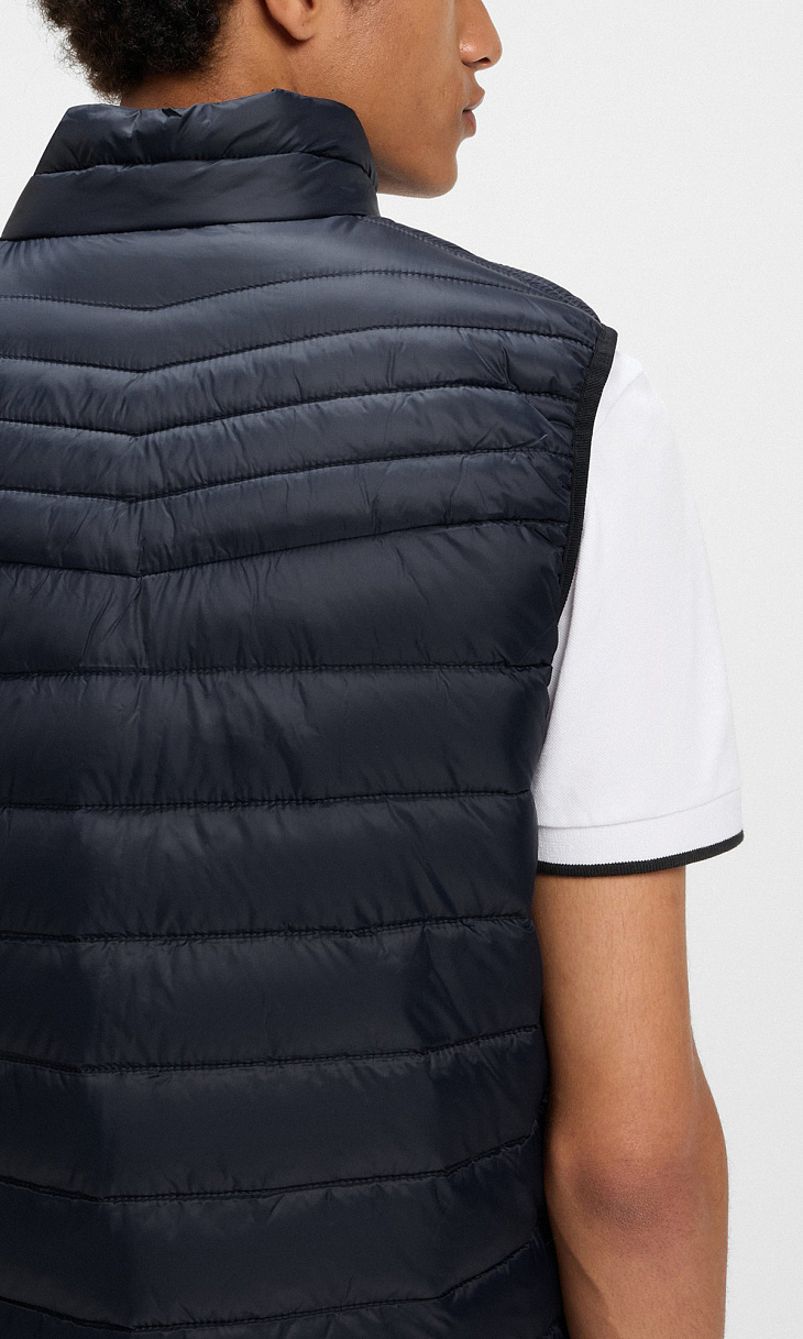 HUGO BOSS: Стеганый жилет