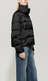 Куртка с воротником-стойкой