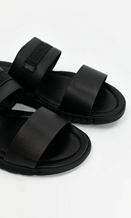 Шлепанцы из кожи