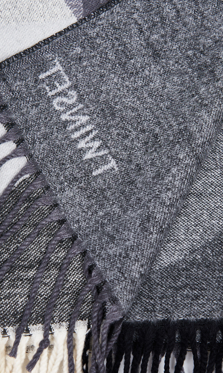 TWINSET: Палантин с геометрическим рисунком