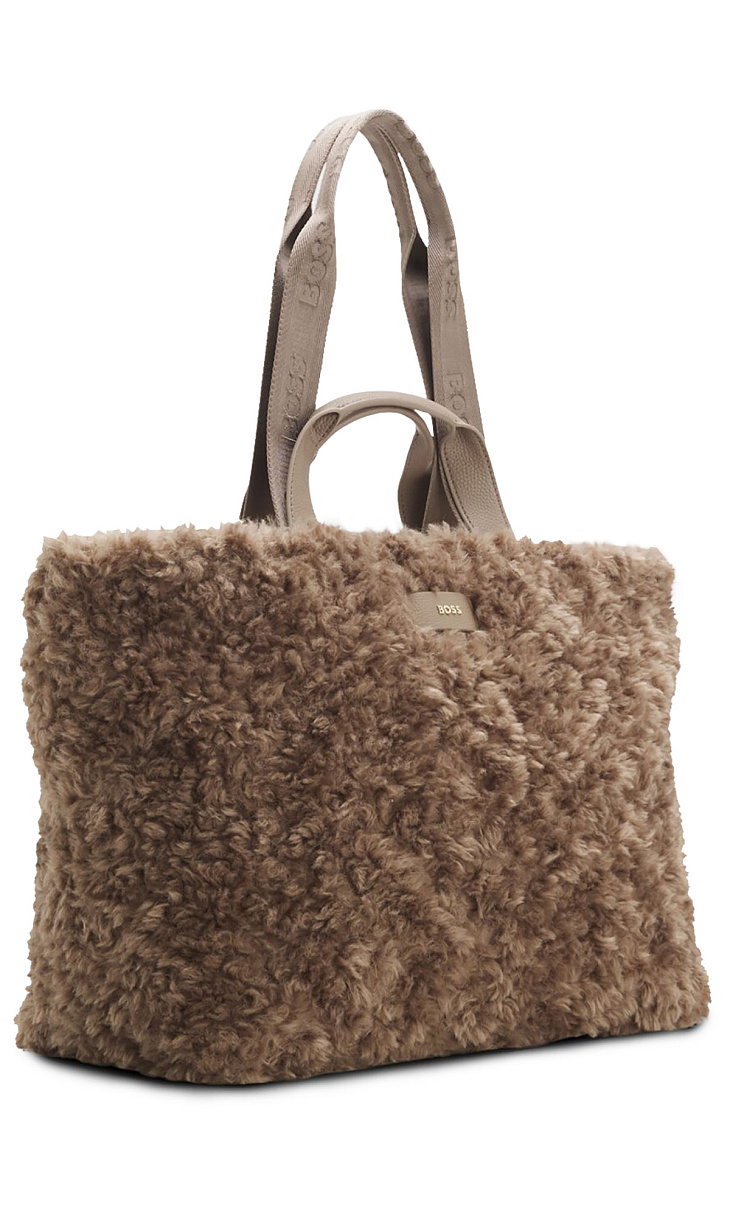 HUGO BOSS: Сумка из искусственного меха