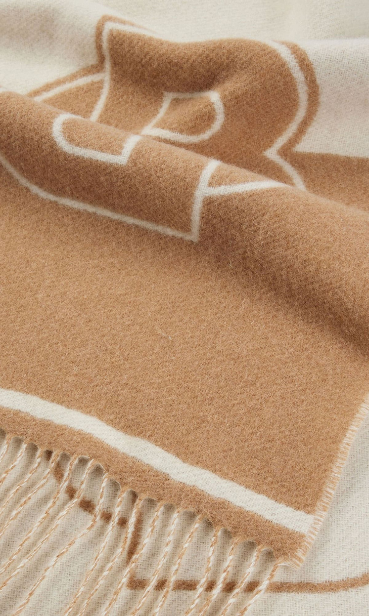 HUGO BOSS: Шарф из шерсти