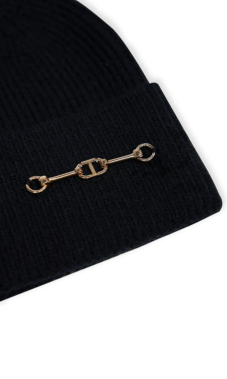 TWINSET: Вязаная шапка с металлическим декором