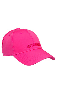 Кепка с логотипом