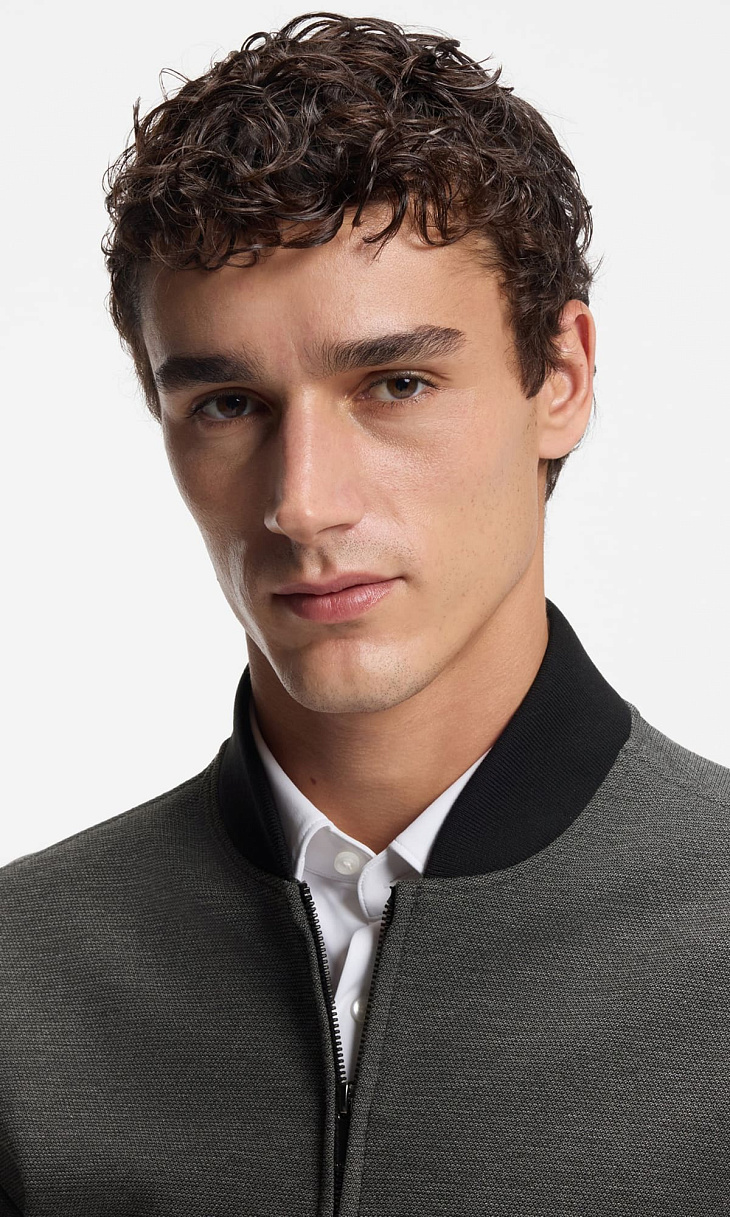 HUGO BOSS: Куртка-бомбер на молнии