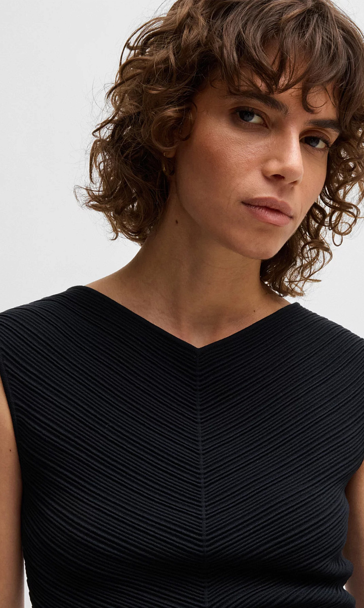 HUGO BOSS: Фактурный топ