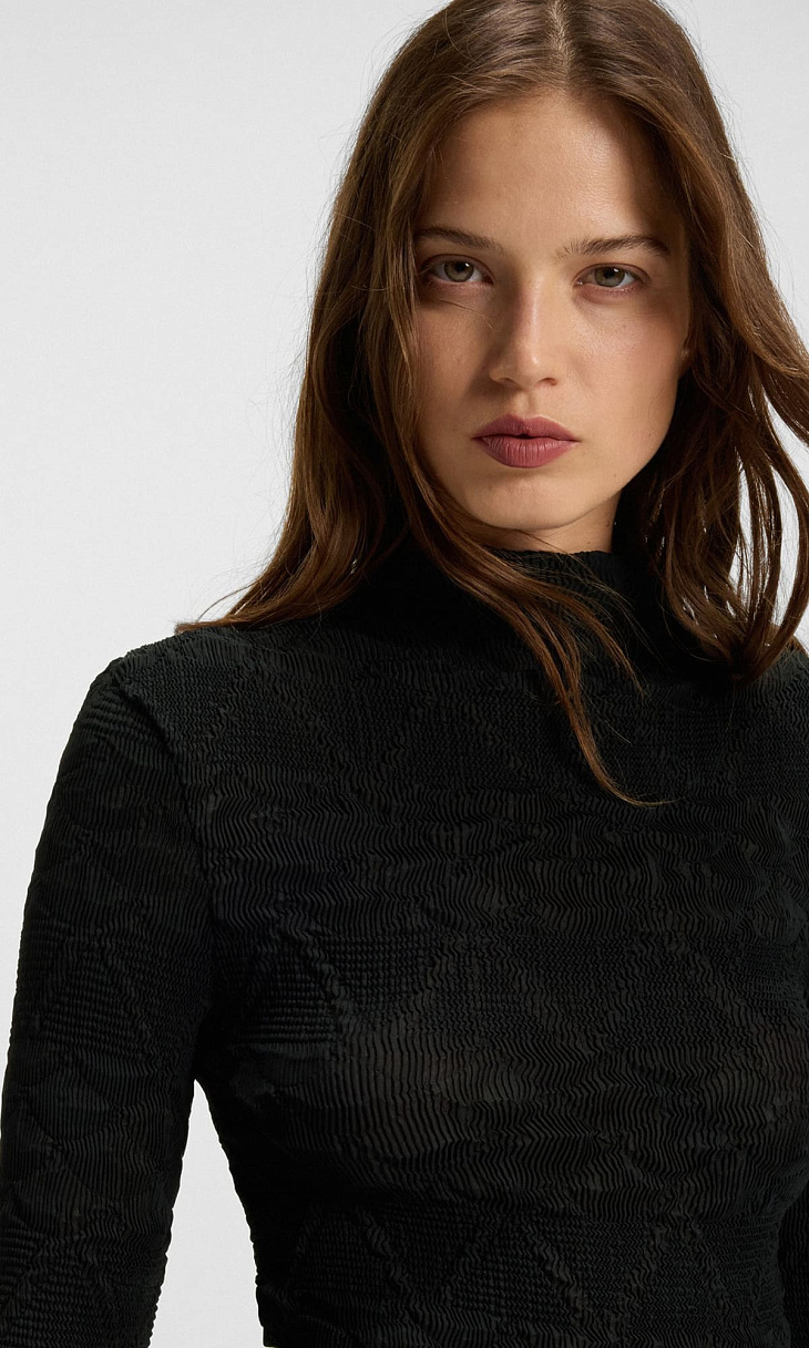 HUGO BOSS: Водолазка с плиссированным узором