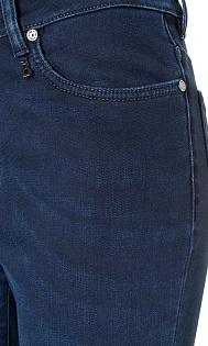 Зауженные джинсы