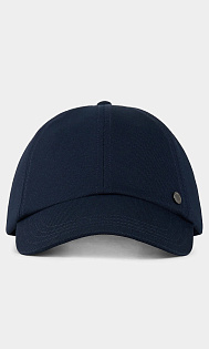 Кепка с логотипом