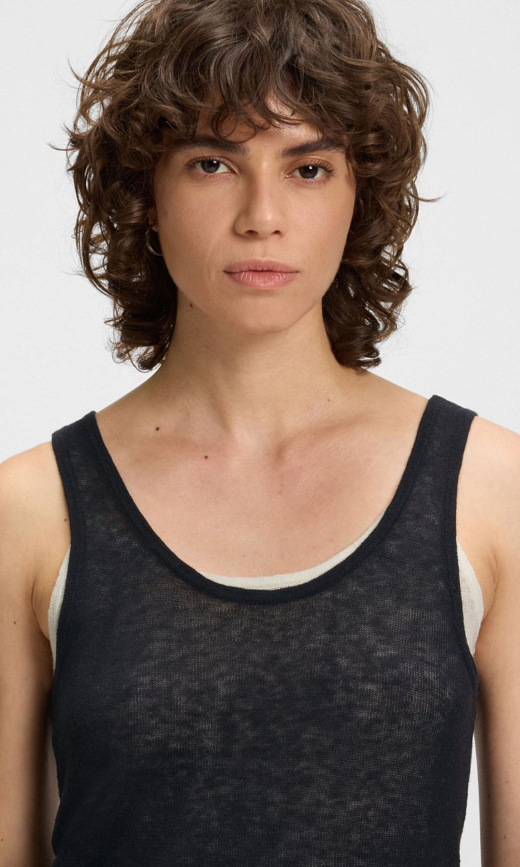 HUGO BOSS: Двухслойный топ