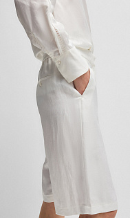 Шорты с защипами