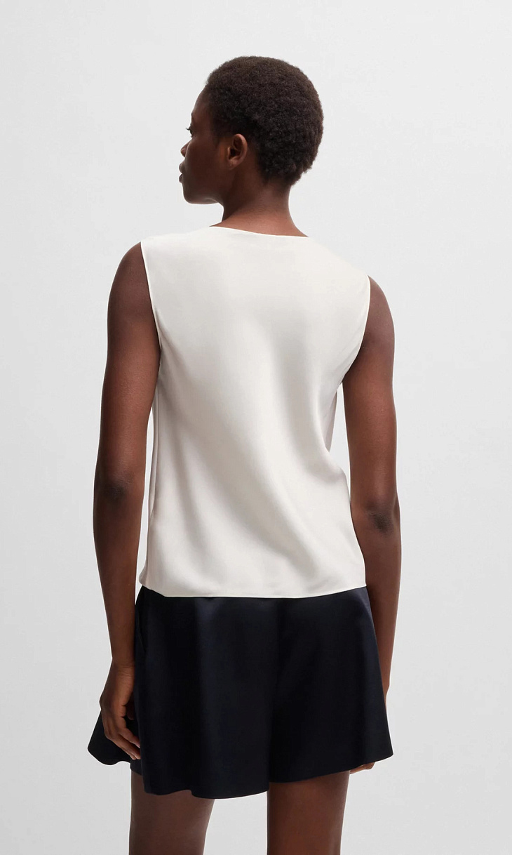 HUGO BOSS: Топ из шелка