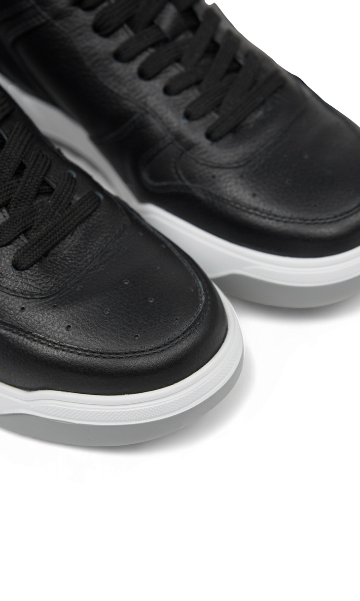 Bogner: Кеды из кожи