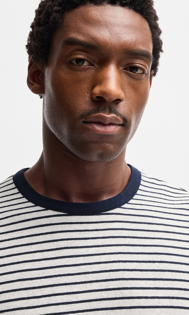 HUGO BOSS: Футболка из хлопка и льна