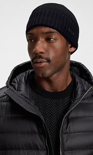 Шапка из шерсти